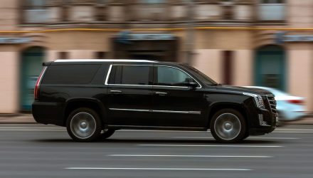 TT_VIP_Escalade2_dreamstime_xl_271715801